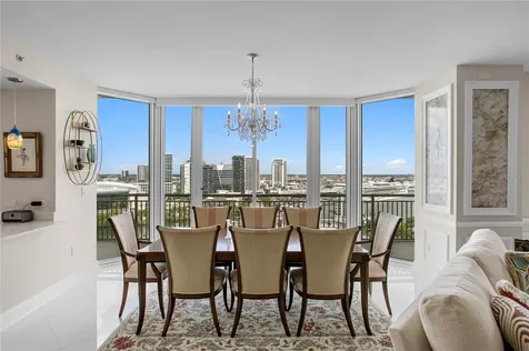 450 Knights Run Avenue Tampa FL 33602