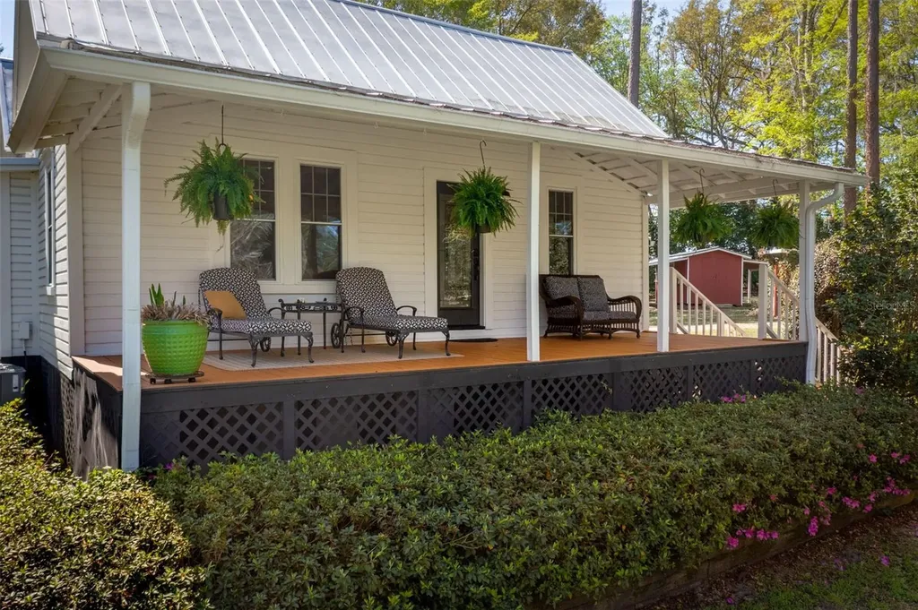 24216 NW 62nd Avenue Alachua FL 32615