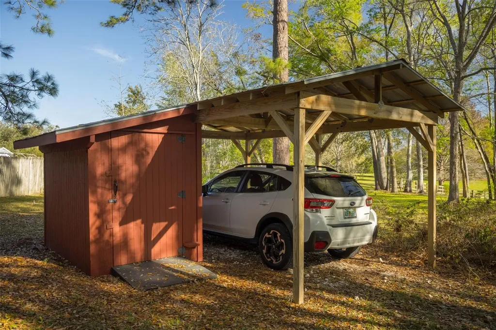 24216 NW 62nd Avenue Alachua FL 32615
