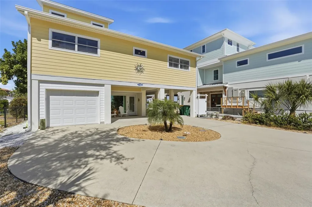 220 Mockingbird Lane Englewood FL 34223