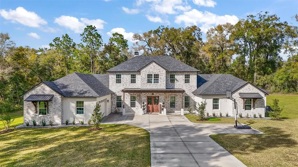 1933 S Farm Road Deland FL 32720