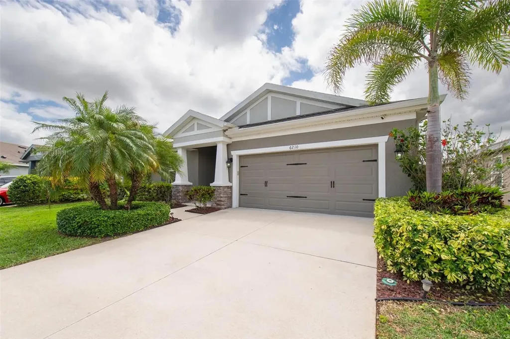 6210 Heirloom Place Apollo Beach FL 33572