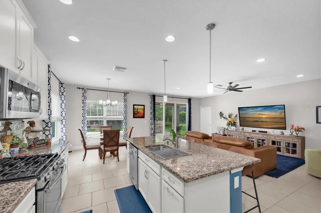 6210 Heirloom Place Apollo Beach FL 33572
