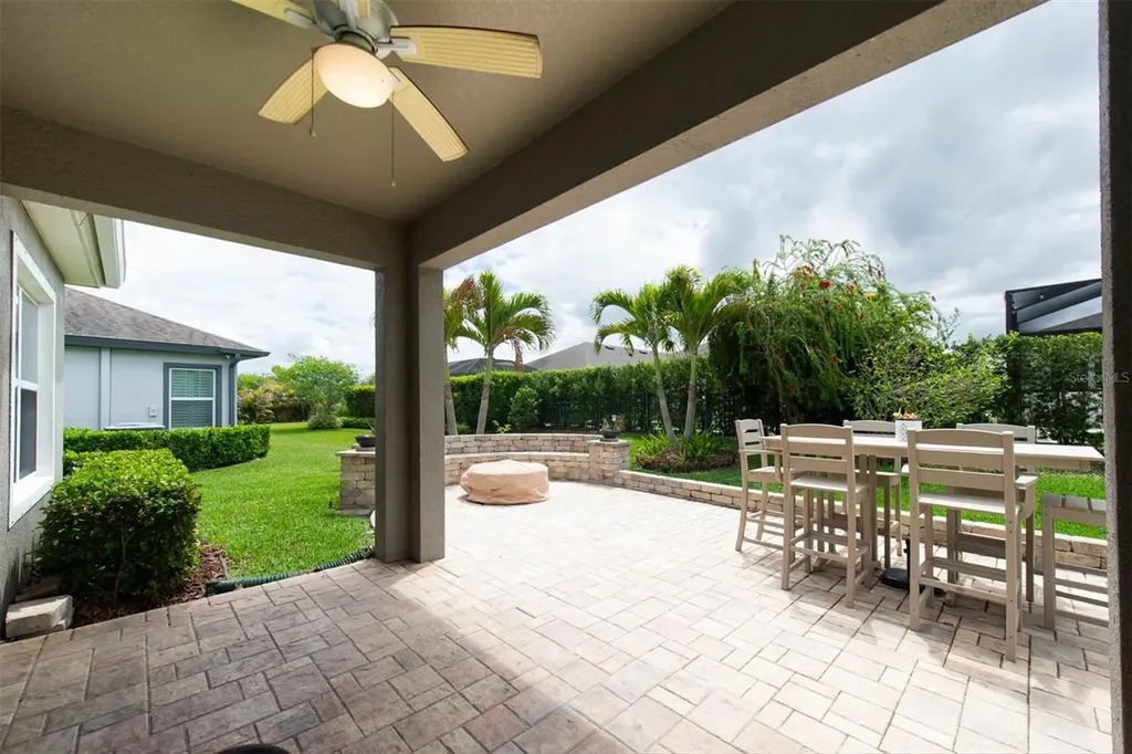 6210 Heirloom Place Apollo Beach FL 33572