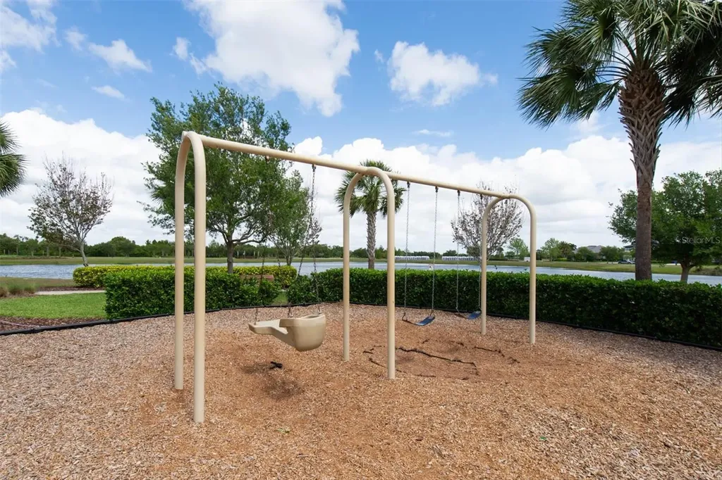 6210 Heirloom Place Apollo Beach FL 33572