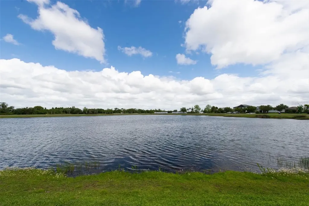 6210 Heirloom Place Apollo Beach FL 33572