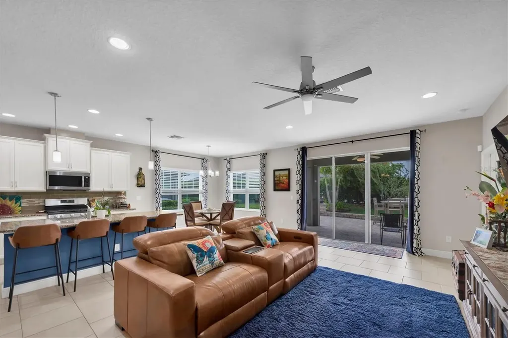 6210 Heirloom Place Apollo Beach FL 33572