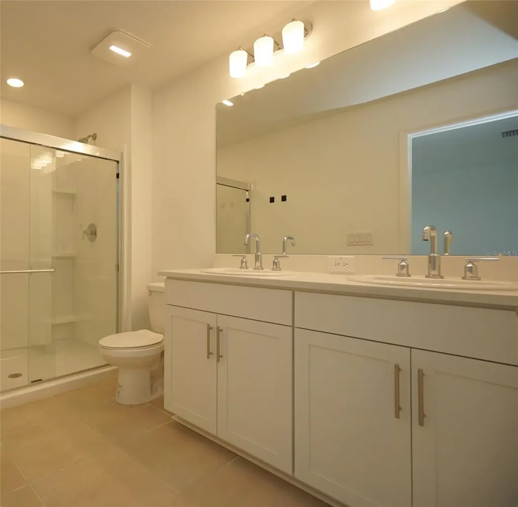 2407 Paravane Way Wesley Chapel FL 33543