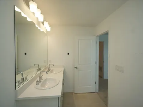 2407 Paravane Way Wesley Chapel FL 33543