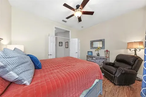 10422 Greendale Drive Tampa FL 33626
