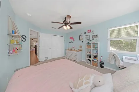 10422 Greendale Drive Tampa FL 33626
