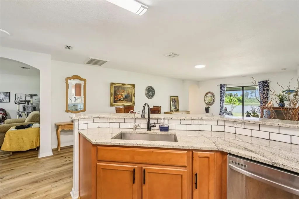 636 Chatham Walk Drive Ruskin FL 33570
