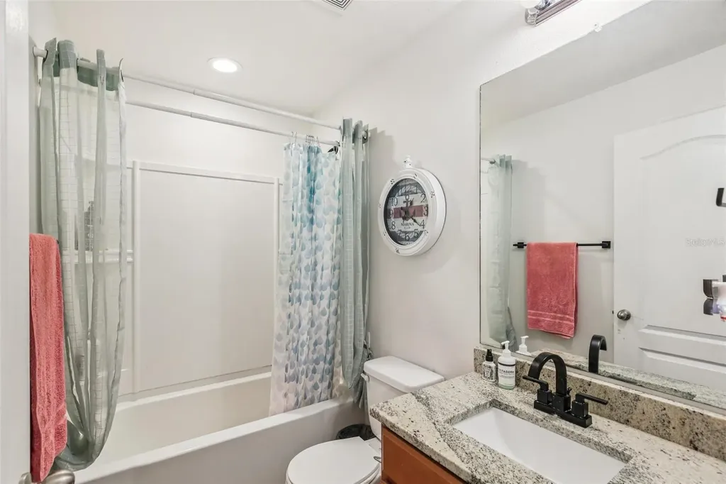 636 Chatham Walk Drive Ruskin FL 33570