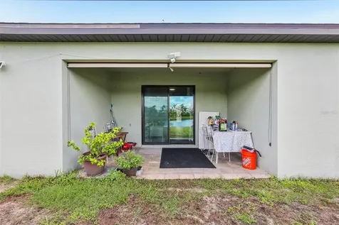 636 Chatham Walk Drive Ruskin FL 33570