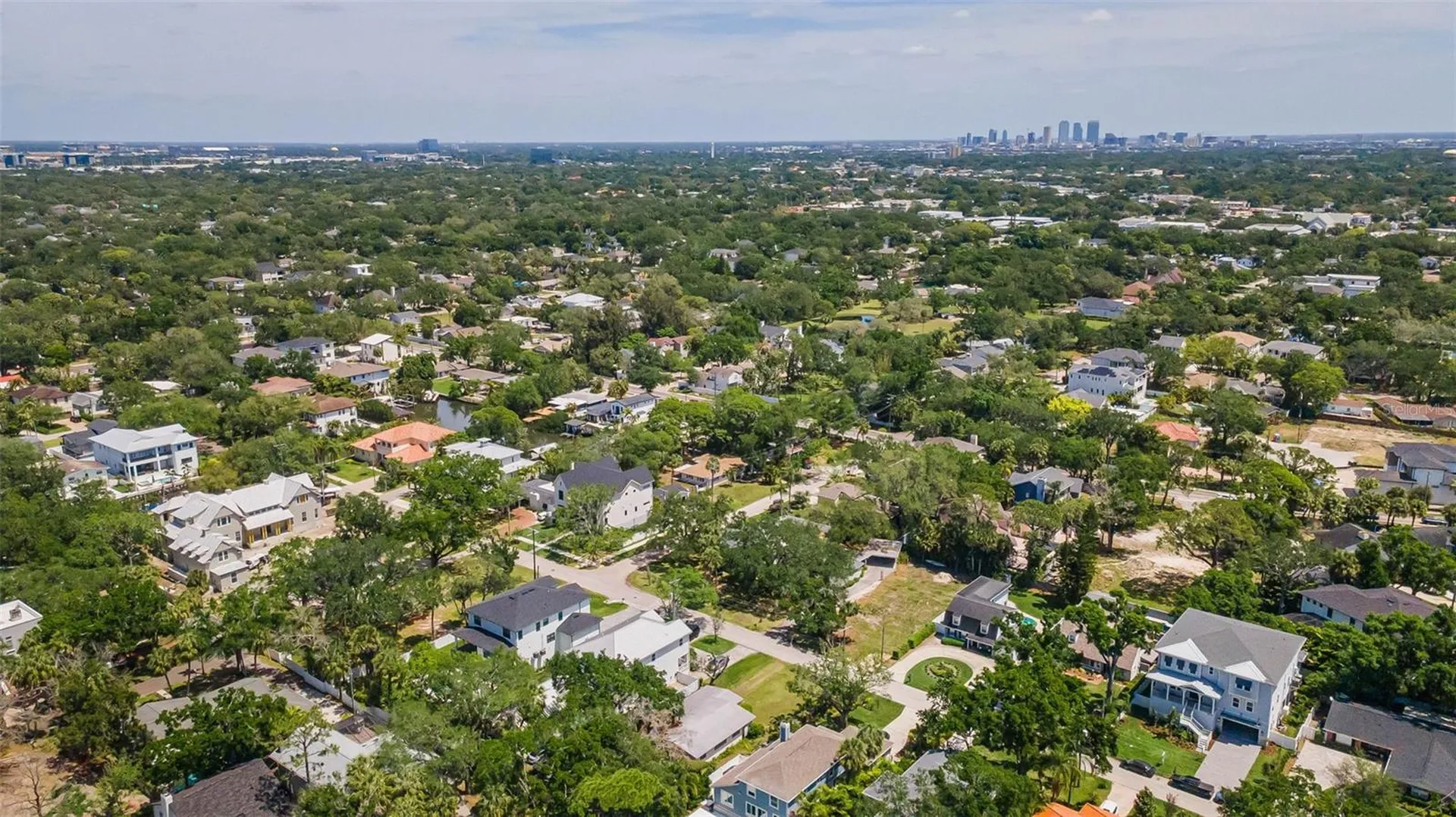 2305 S Occident Street Tampa FL 33629