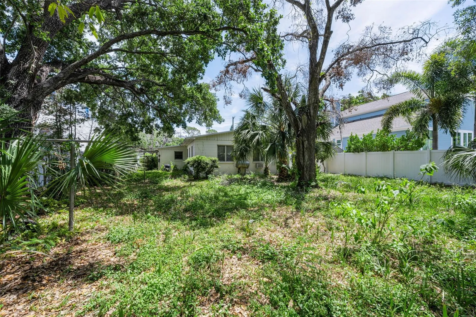 2305 S Occident Street Tampa FL 33629