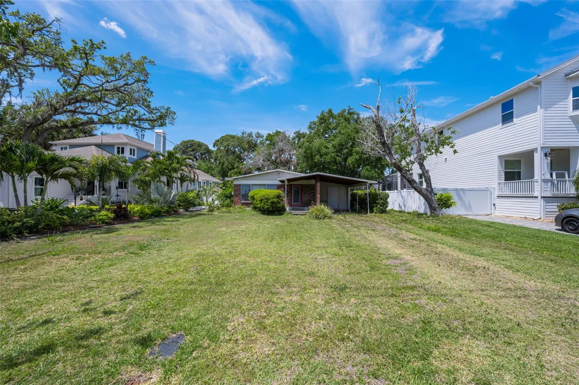 2305 S Occident Street Tampa FL 33629