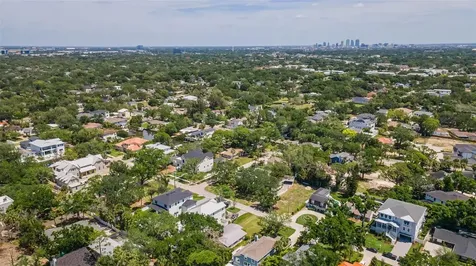 2305 S Occident Street Tampa FL 33629