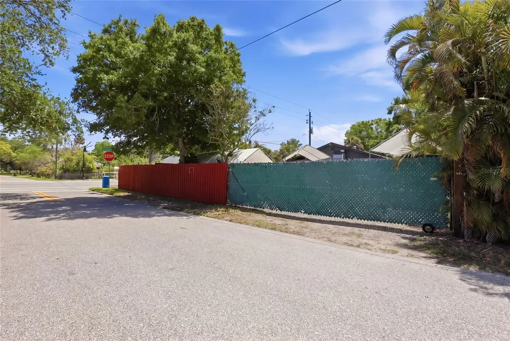 3825 Old Bradenton Road Sarasota FL 34234