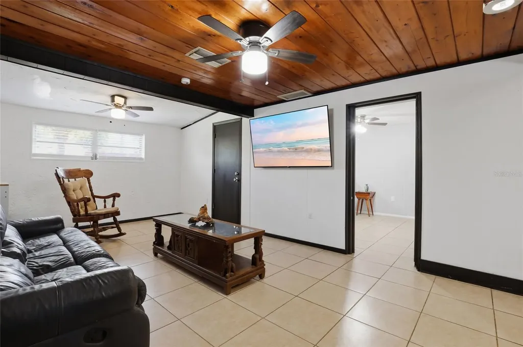 3825 Old Bradenton Road Sarasota FL 34234