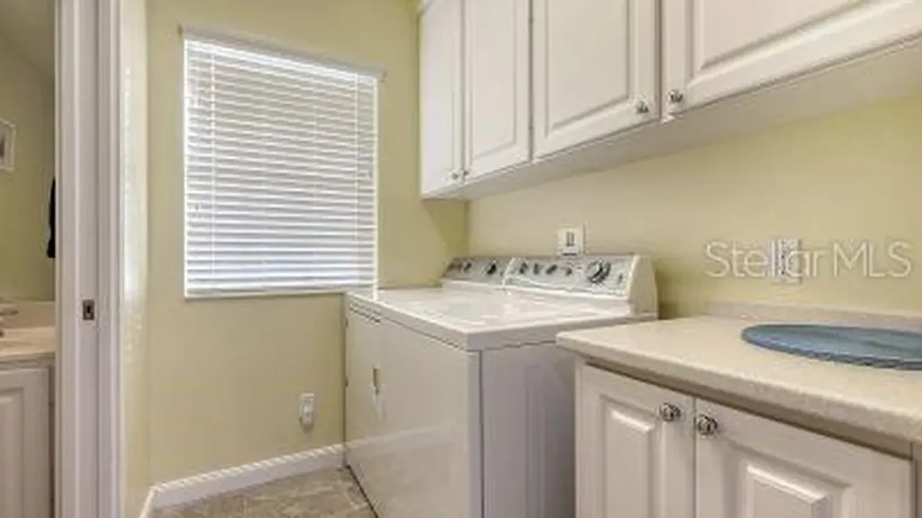 1500 Burgos Drive Sarasota FL 34238