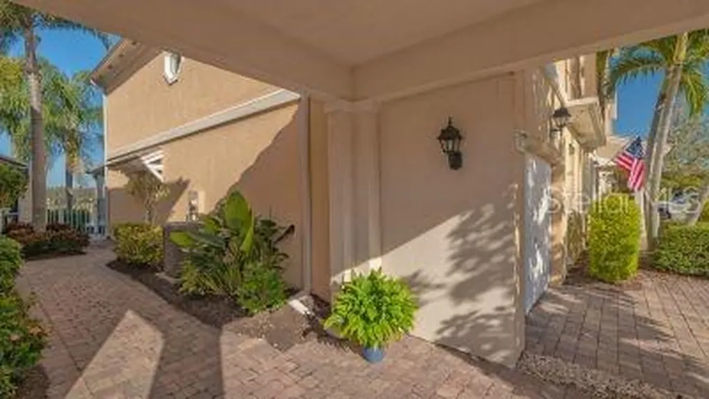 1500 Burgos Drive Sarasota FL 34238