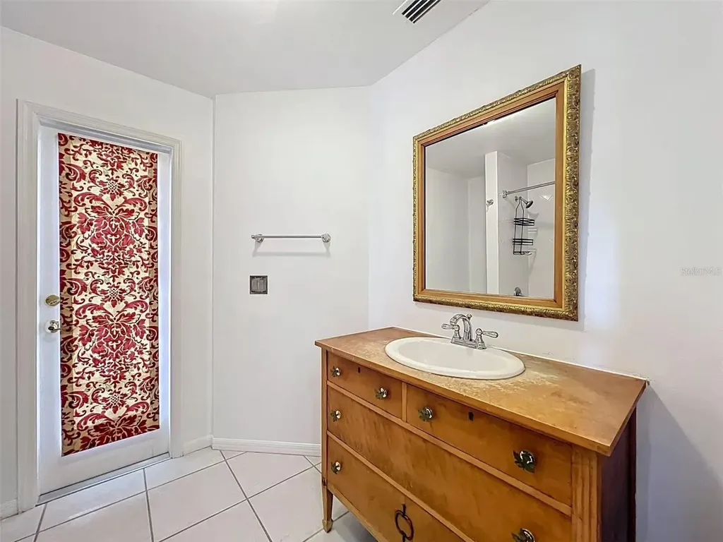 9144 Galleon Court Orlando FL 32819