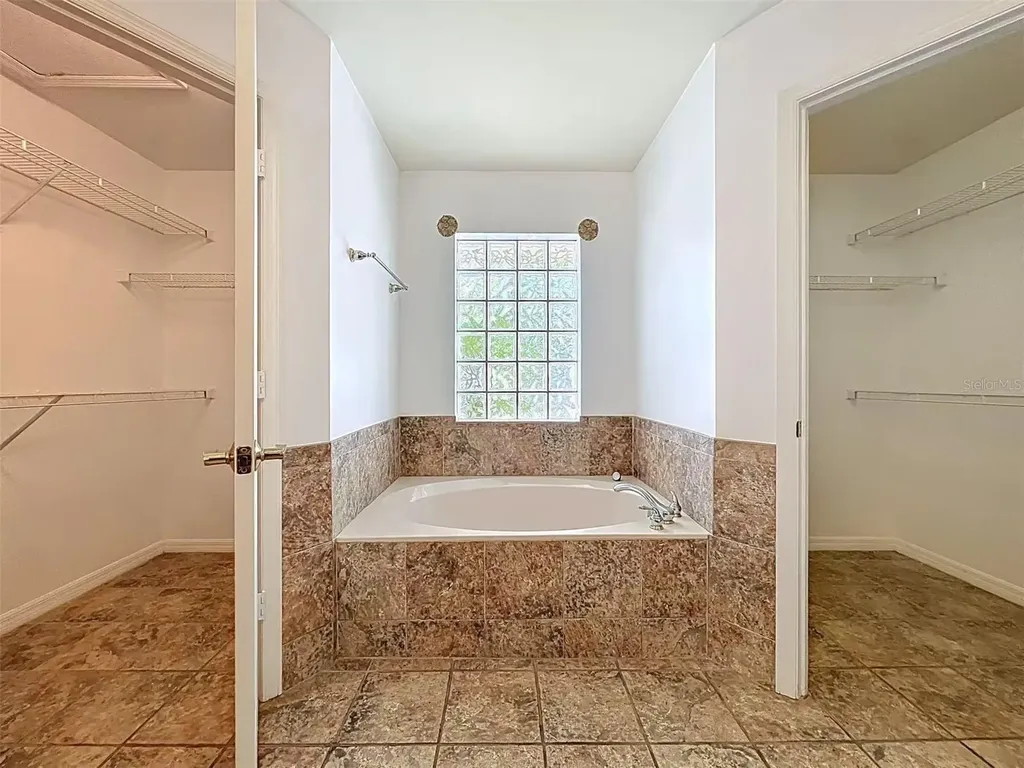 9144 Galleon Court Orlando FL 32819