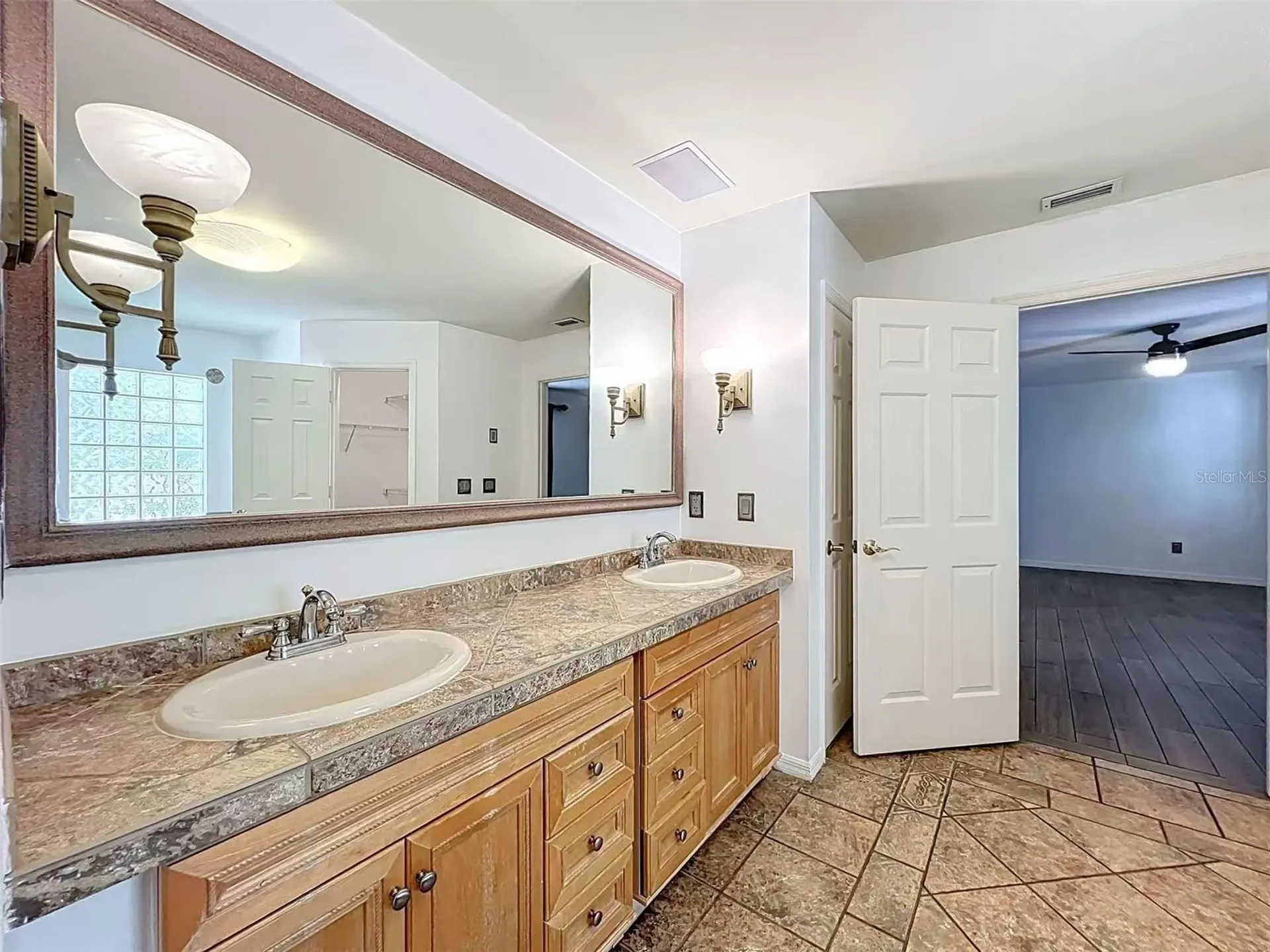9144 Galleon Court Orlando FL 32819