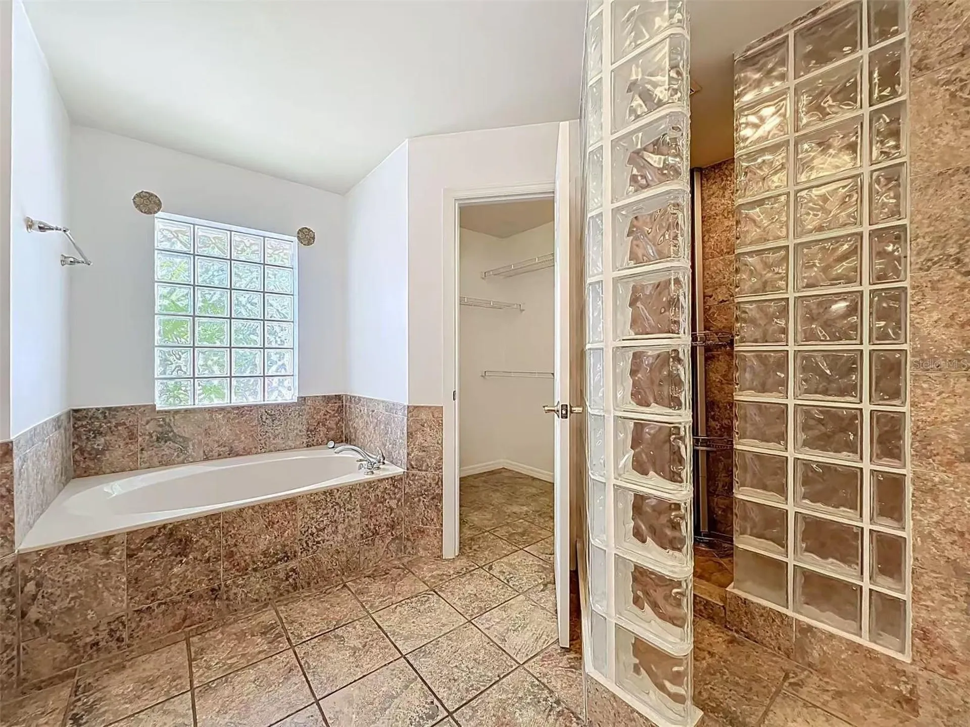 9144 Galleon Court Orlando FL 32819