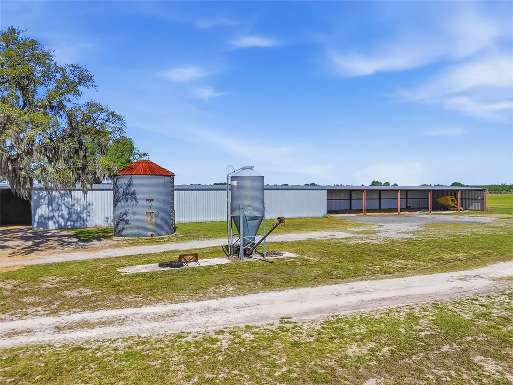 11131 NE 35th Street Bronson FL 32621