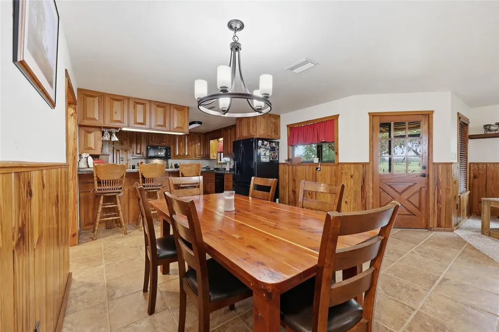 11131 NE 35th Street Bronson FL 32621