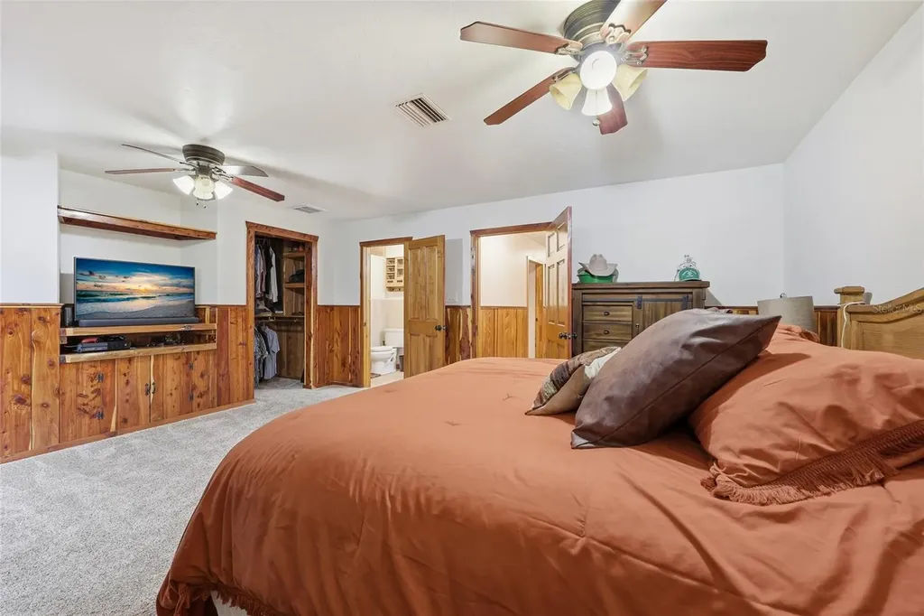 11131 NE 35th Street Bronson FL 32621