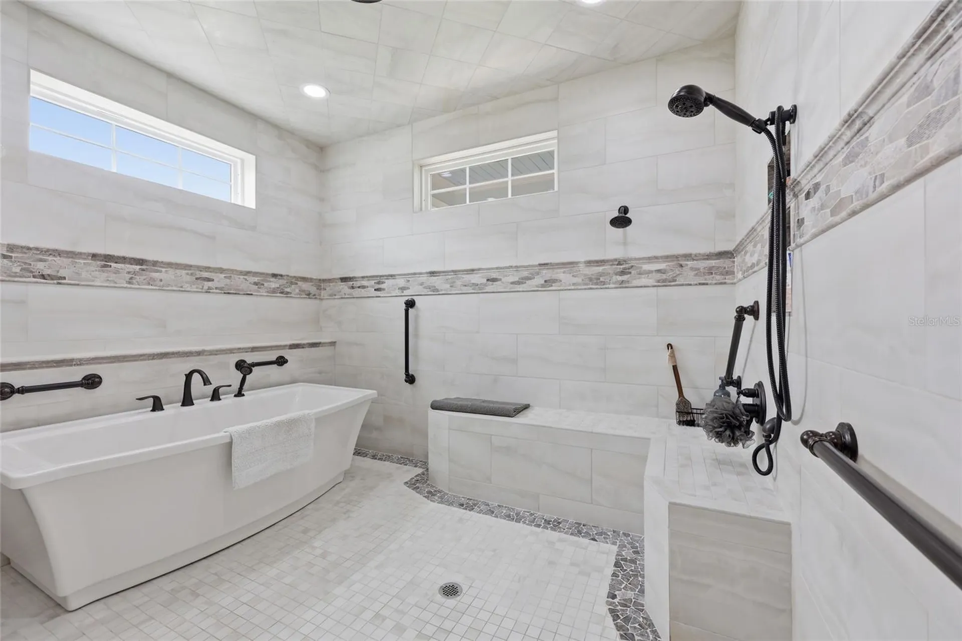 11131 NE 35th Street Bronson FL 32621