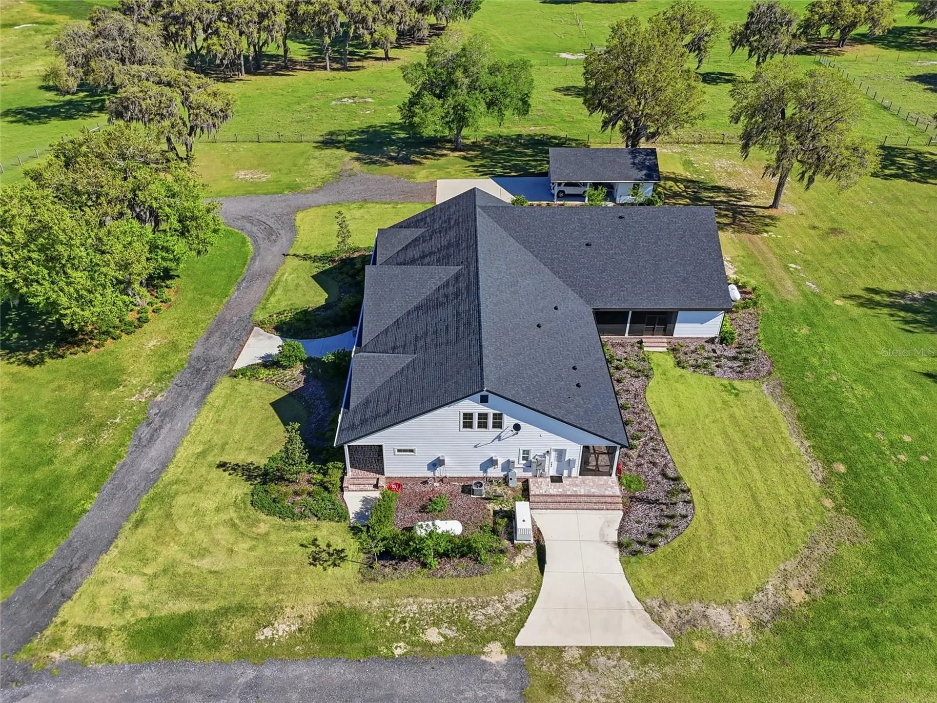 11131 NE 35th Street Bronson FL 32621