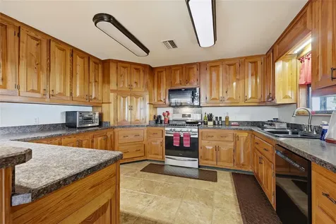 11131 NE 35th Street Bronson FL 32621