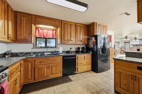 11131 NE 35th Street Bronson FL 32621