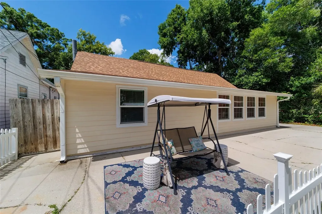 20693 Walnut Street Dunnellon FL 34431