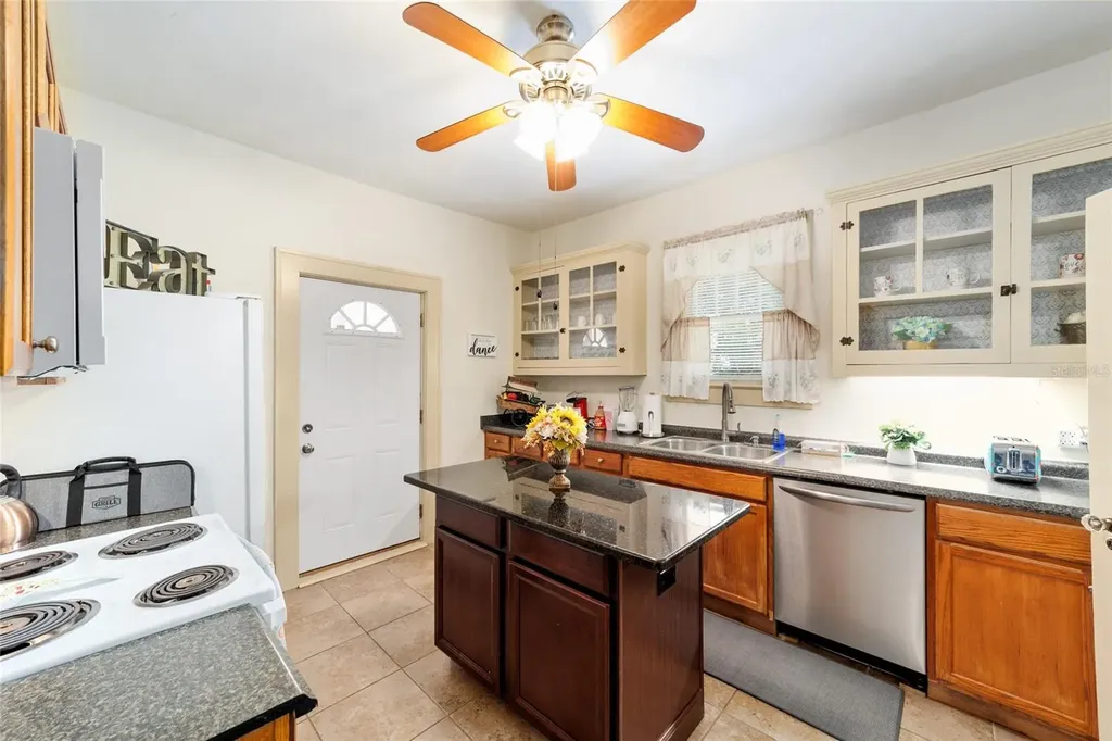 20693 Walnut Street Dunnellon FL 34431