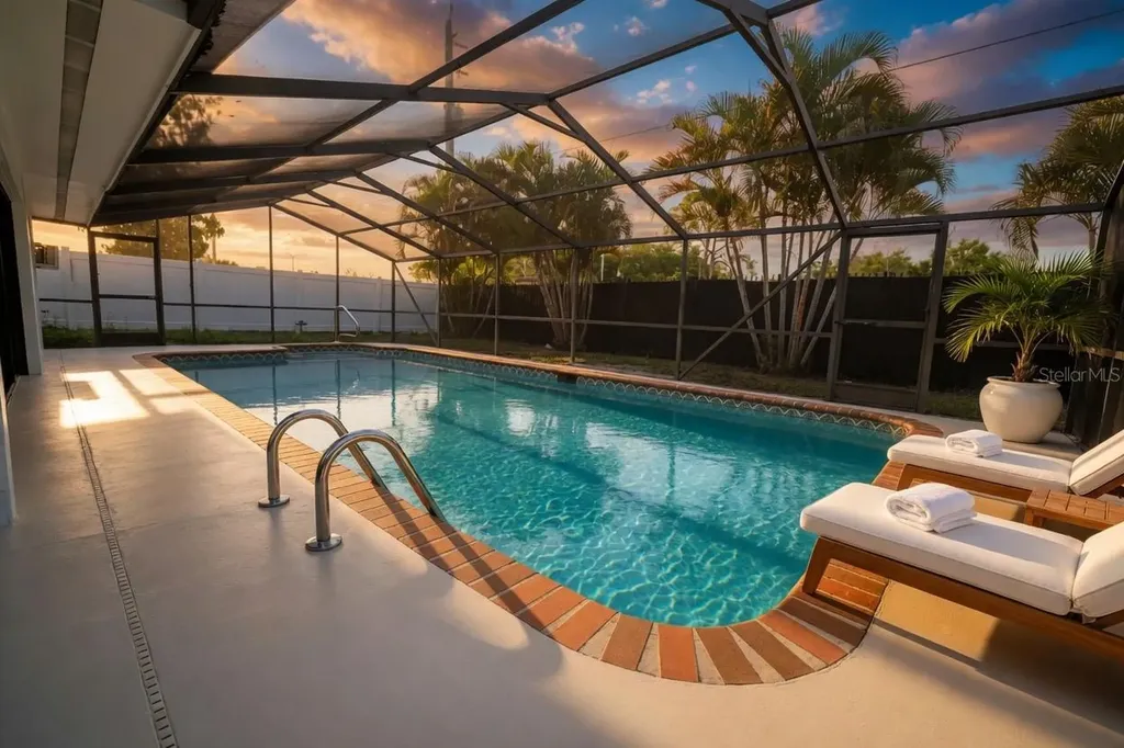 3641 Stokes Drive Sarasota FL 34232