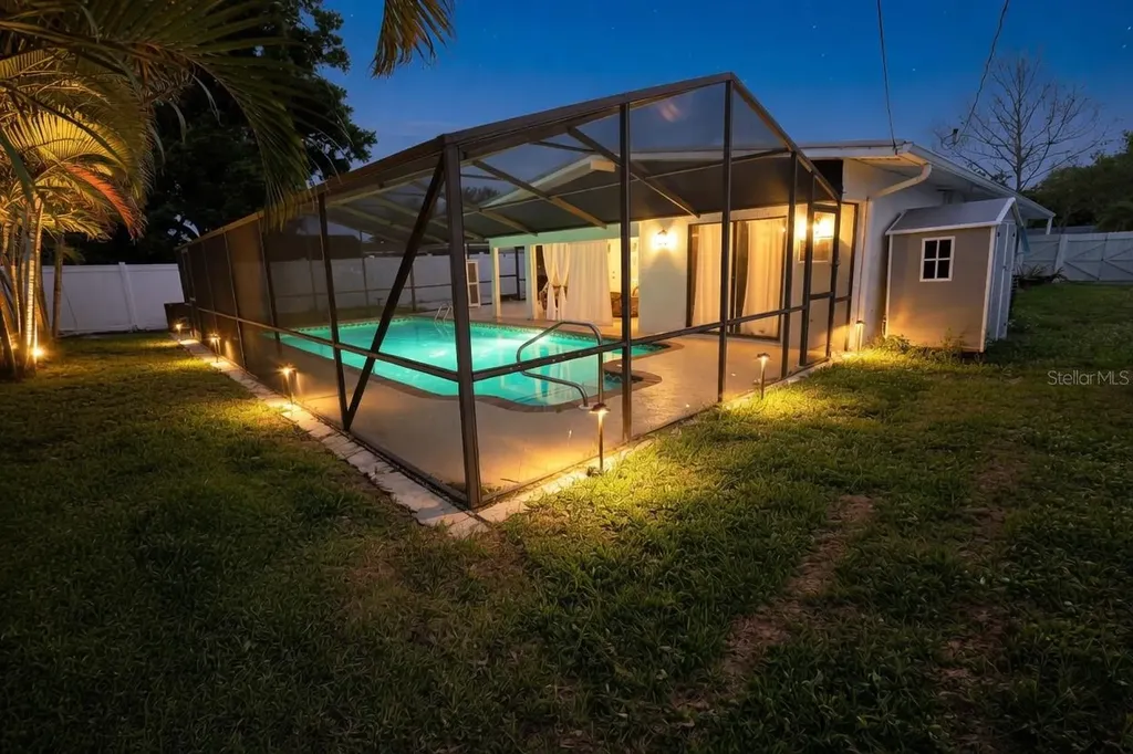 3641 Stokes Drive Sarasota FL 34232