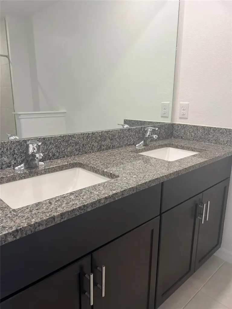 14442 Editors Note Street Ruskin FL 33573