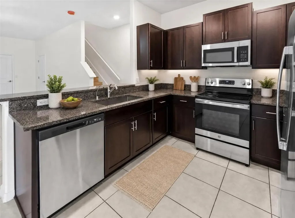 14442 Editors Note Street Ruskin FL 33573