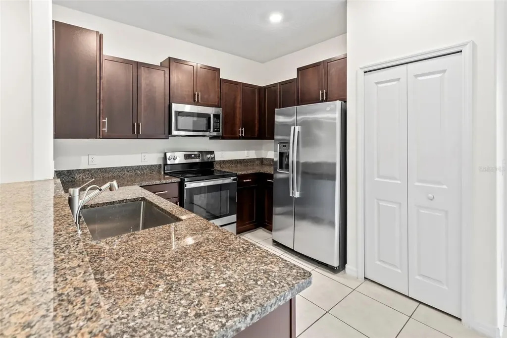 14442 Editors Note Street Ruskin FL 33573