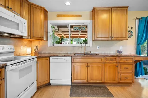 6168 Sunnybrook Boulevard Englewood FL 34224