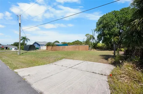 6168 Sunnybrook Boulevard Englewood FL 34224