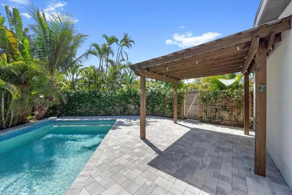 3997 Marlin Drive SE St Petersburg FL 33705