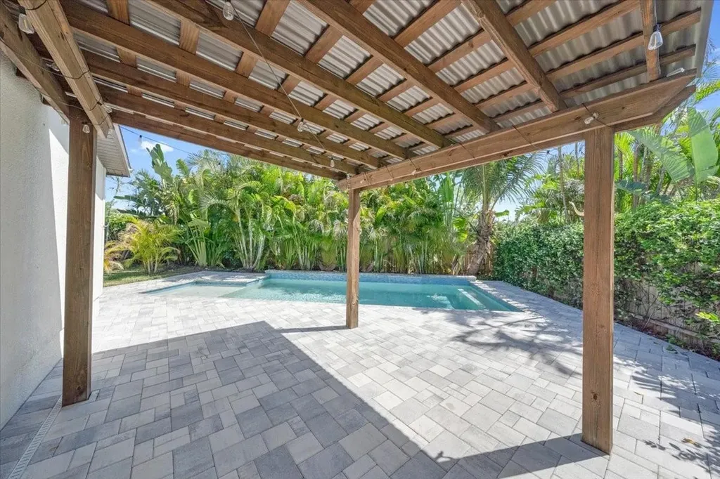 3997 Marlin Drive SE St Petersburg FL 33705