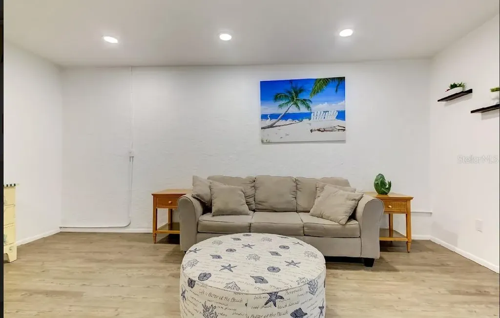 2932 Lexington Street Sarasota FL 34231
