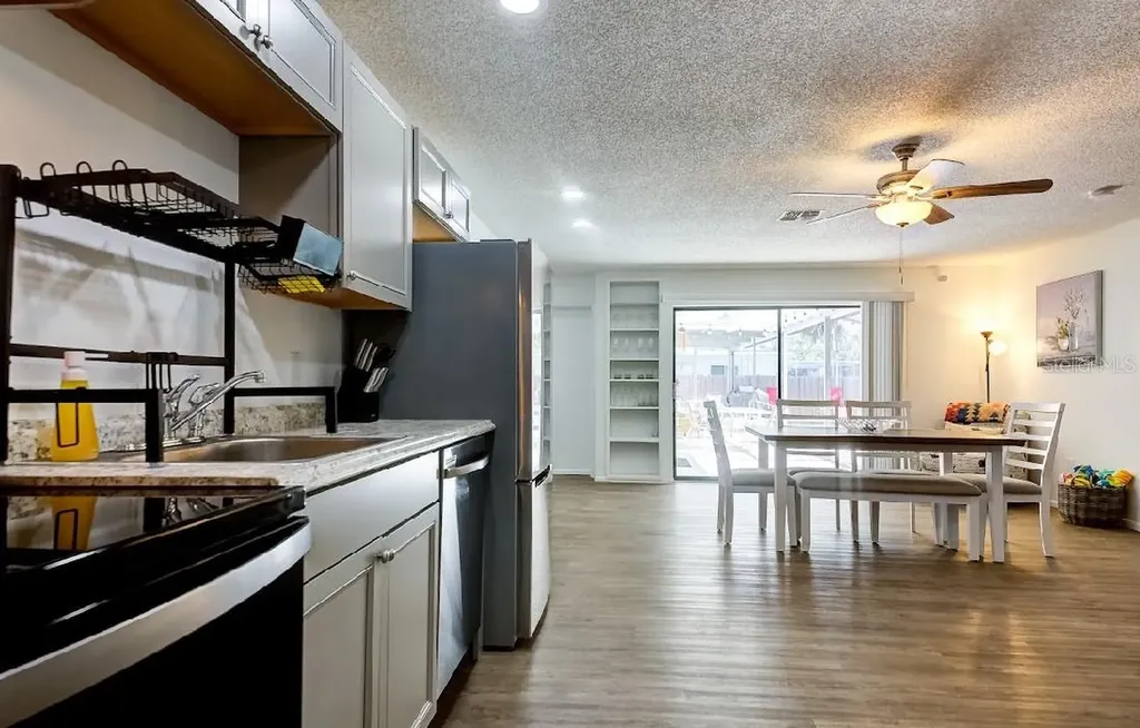2932 Lexington Street Sarasota FL 34231